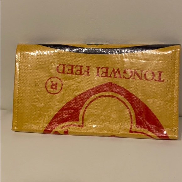 Torrain Vegan Recycled Sustainable Clutch Wallet - Picture 2 of 8